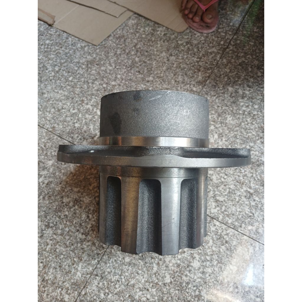 Nap roda/wheel hub fuso gawir/ceketer eks singapore dan lokal bisa pakai