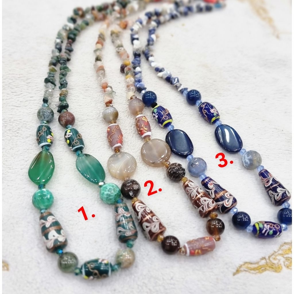 Kalung batu kerikil Kalimantan mix manik lukis