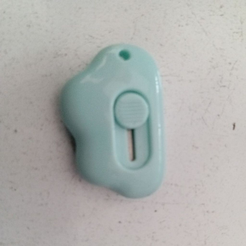 

cutter kecil dan imoet