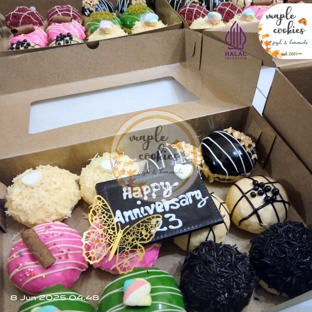 

Donat Mini Premium isi 12