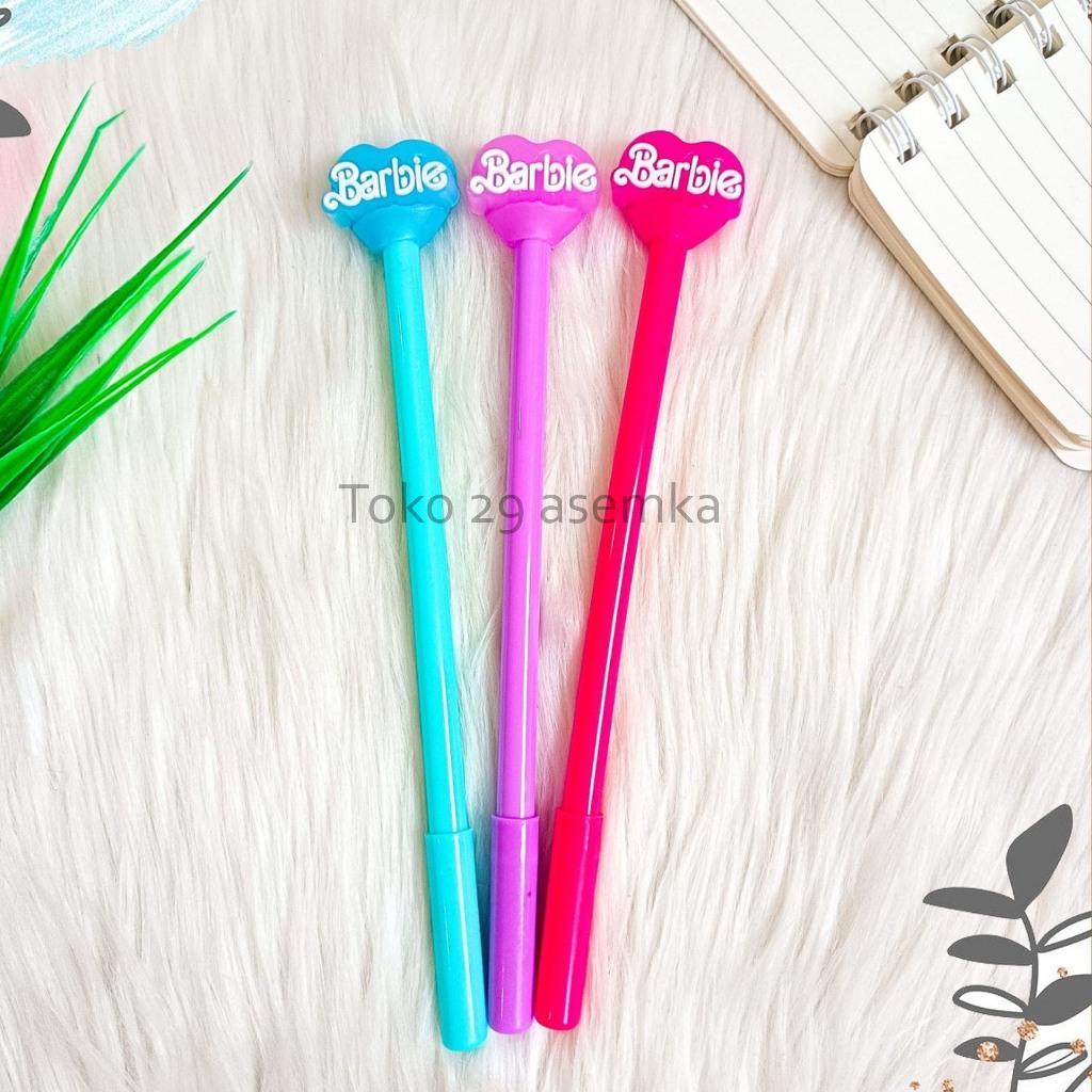 

PULPEN GEL LOVE BERBIE PEN ALAT TULIS BOLPOIN UNIK IMUT MURAH PERLENGKAPAN SEKOLAH