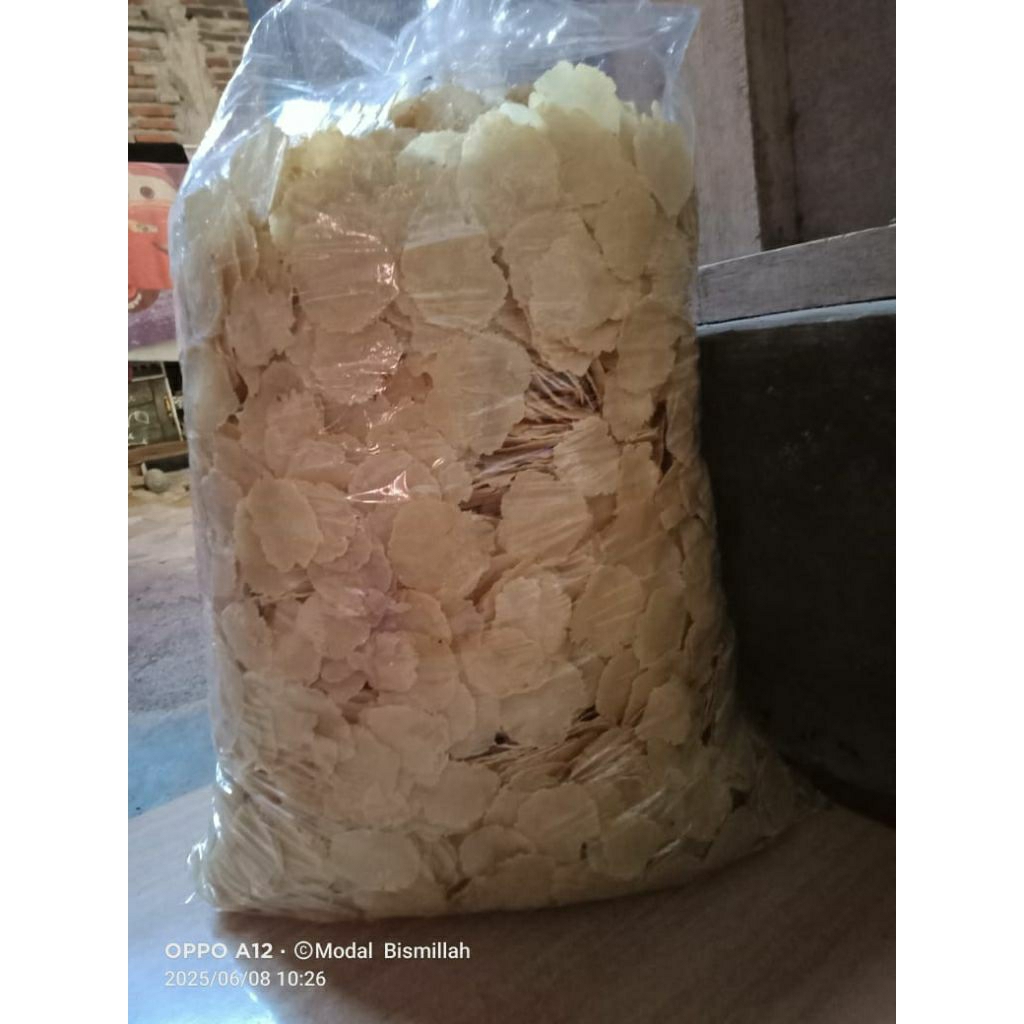 

emping melinjo asli banyumas Emping Melinjo Asli – Renyah, Gurih, dan Autentik!