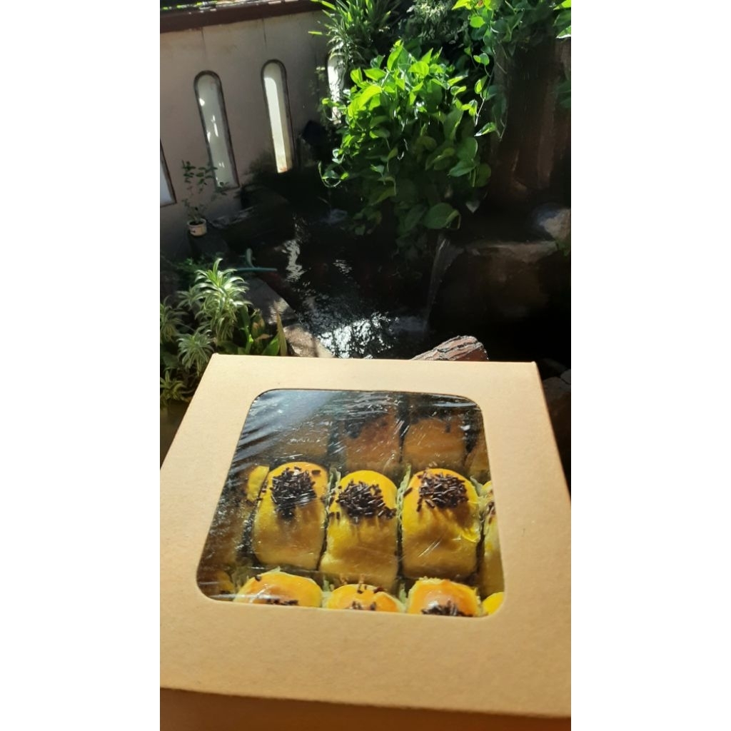 

Bolen pisang coklat premium harga per 1pcs 5000