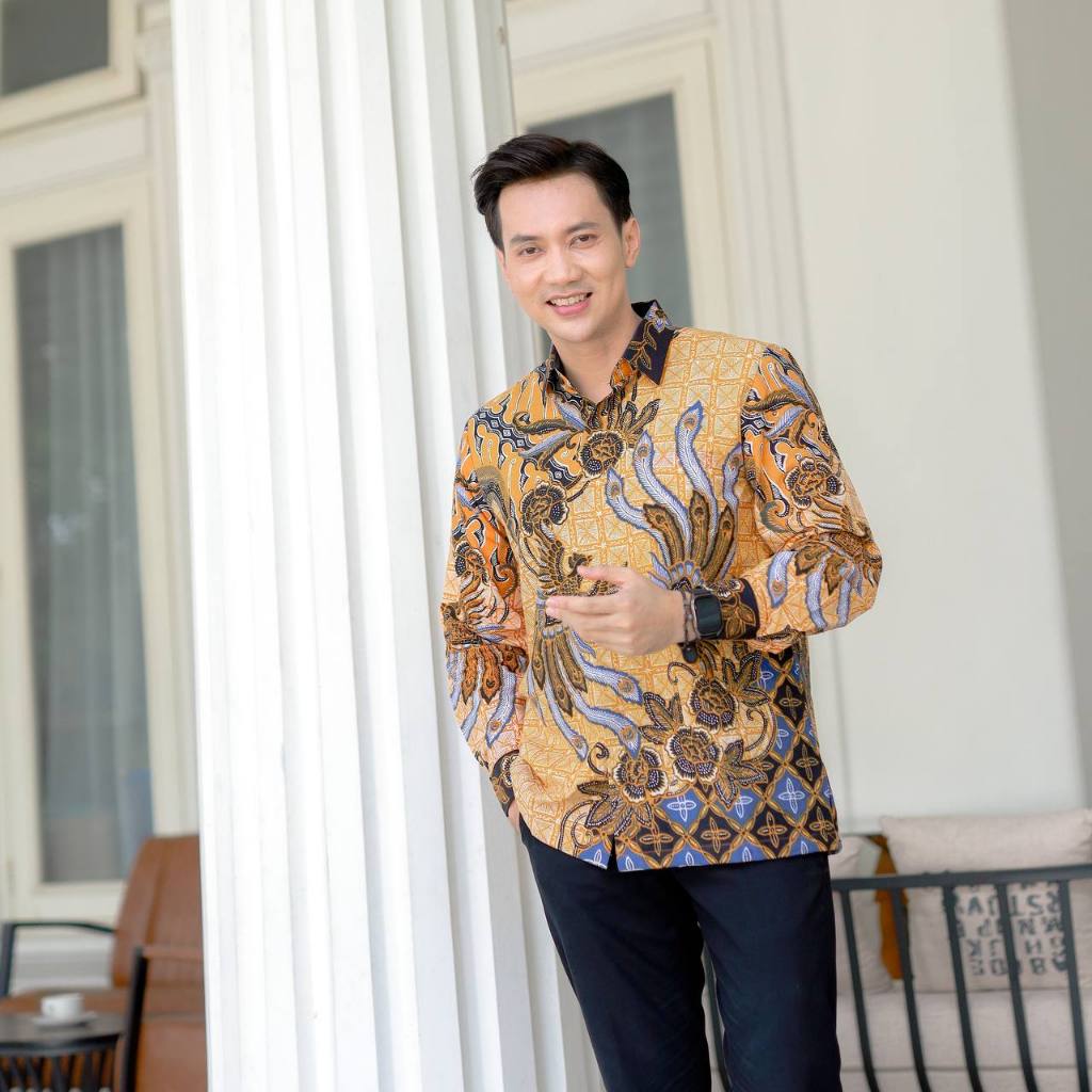 Benang Raja Kemeja Batik  Kombinasi Tulis Primis Lapis Furing Towa