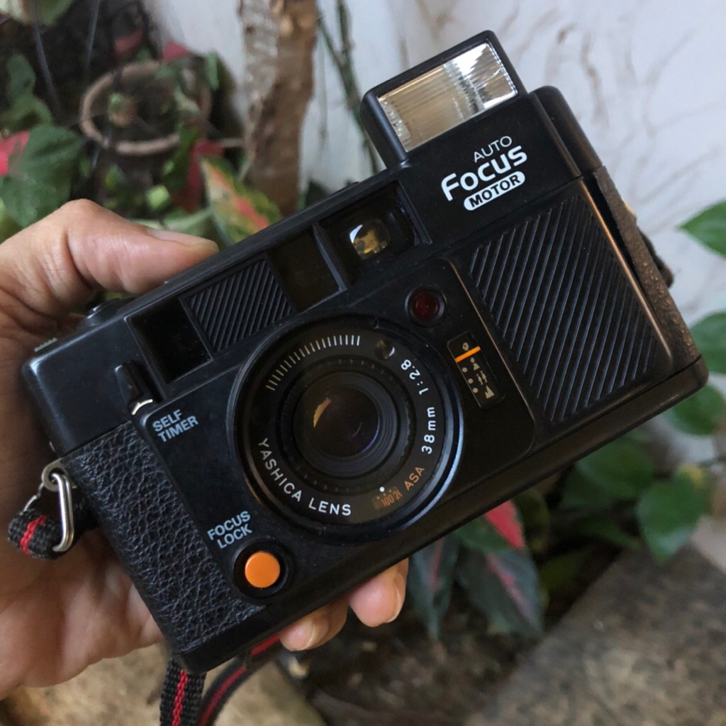camera analog yashica auto focus motor
