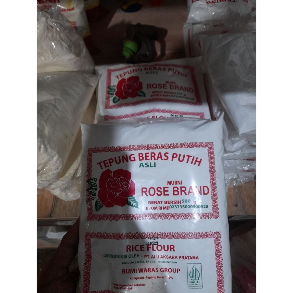 

Tepung Beras Putih Rose Brand