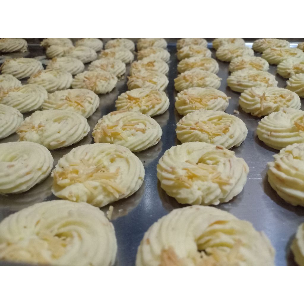 

Sagu Keju Kemasan Jar 400 ml