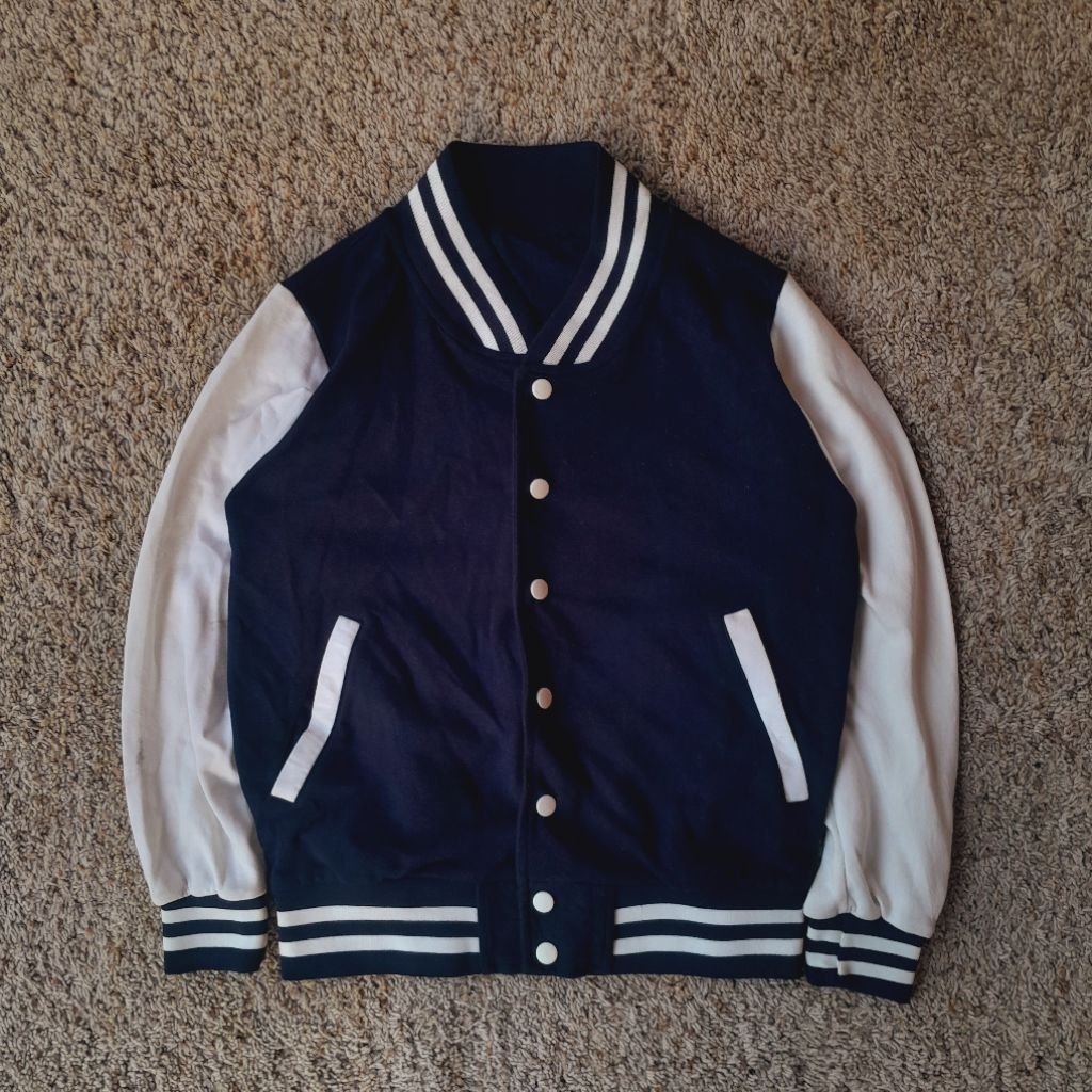 Jaket Varsity / Varsity Polos / Jaket Baseball