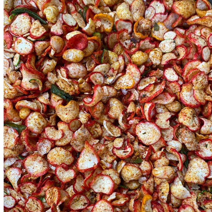 

KERUPUK SEBLAK CIKUR KERING PEDAS BUMBU KENCUR EKSTRA PEDAS KEMASAN 250 GRAM, 500 GRAM 1 KILOGRAM | RA-GA SNACK INDONESIA