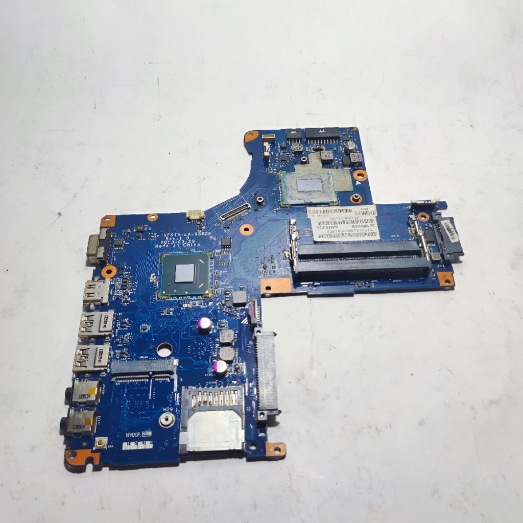 Motherboard mainboard mobo Mati Laptop Toshiba satellite L40-A