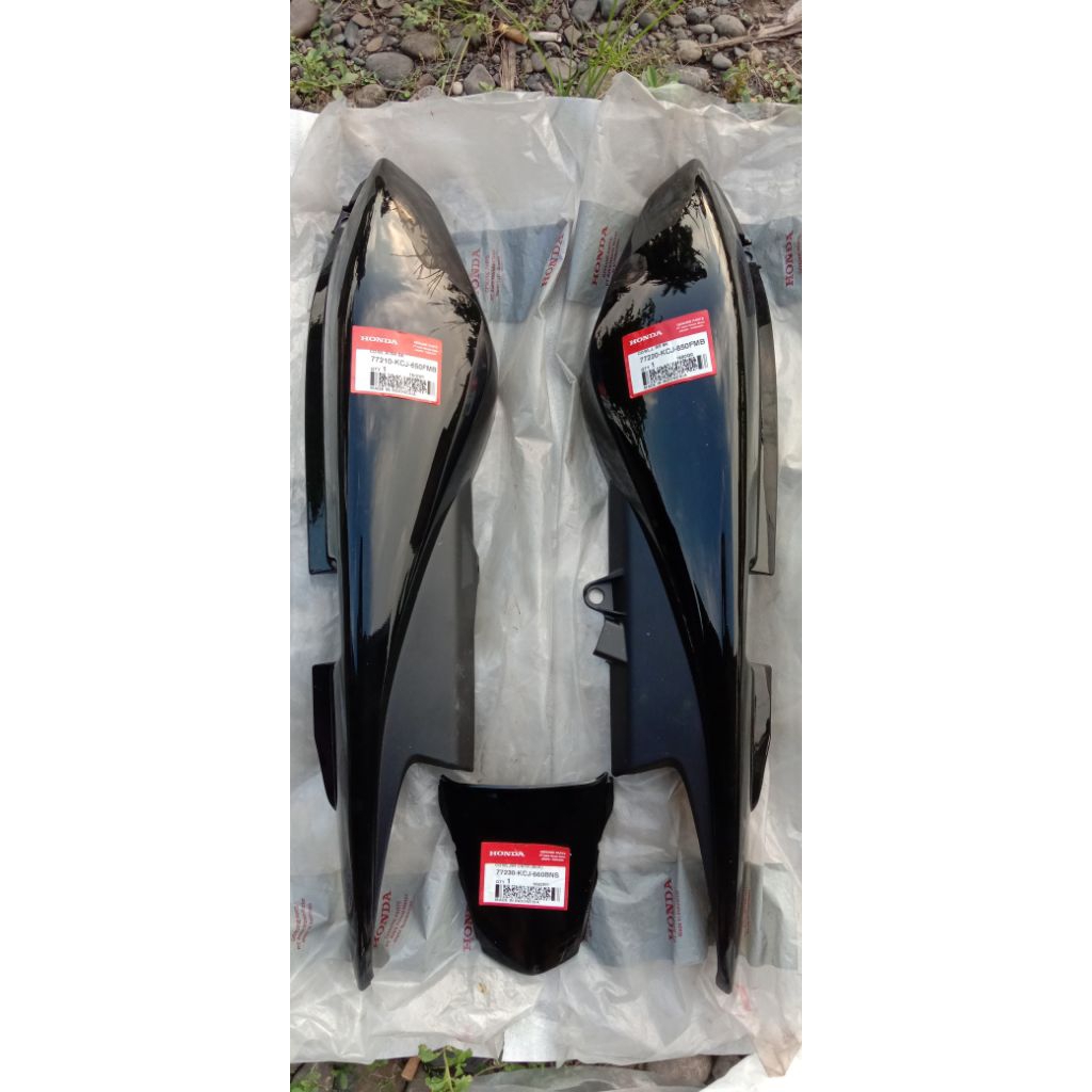 cover body cover bodi body belakang body samping bodi belakang cover side Honda Tiger Revo tirev Tig