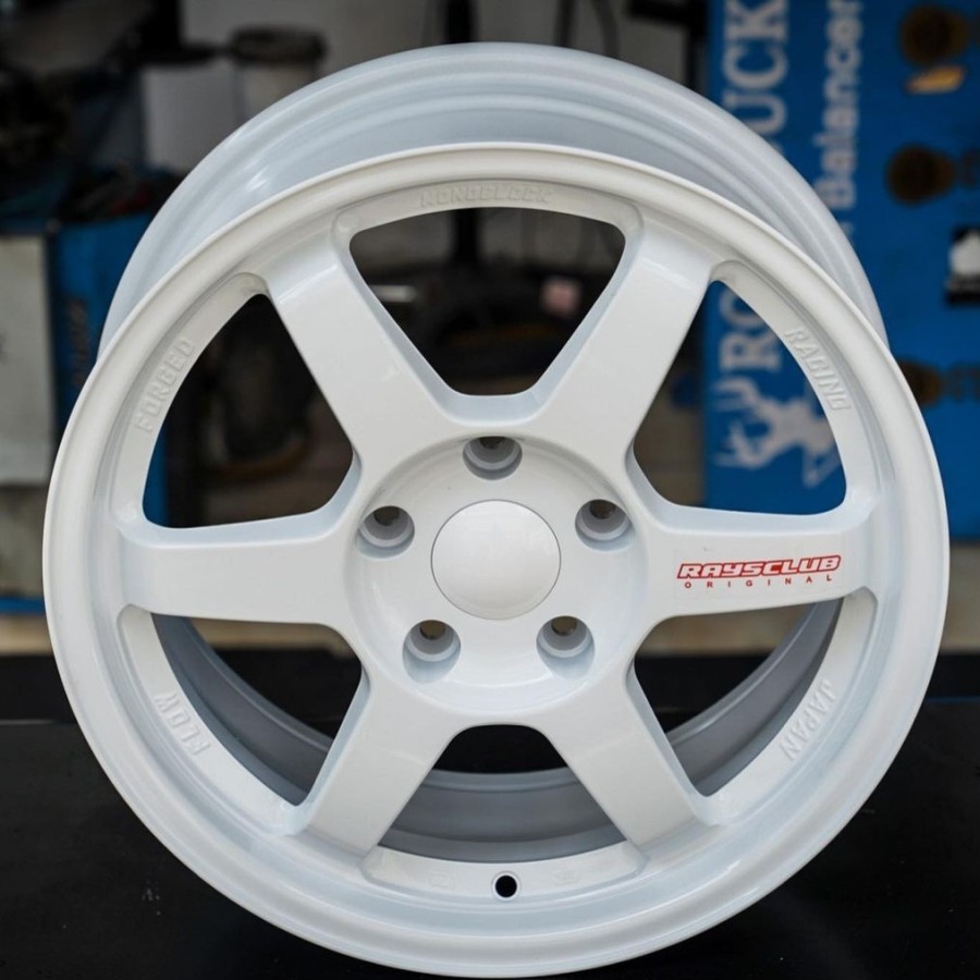 Velg mobil type VOLKRAYS TE37 Ring 16 Lebar 7 Pcd 5X114,3 ET 42 Warna PUTIH 5,3 hpnda hrv brv crv su