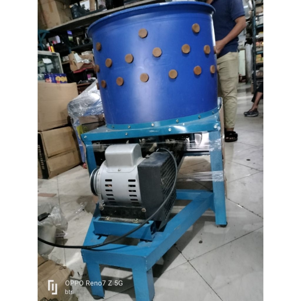 Mesin Cabut Bulu Ayam 8 Ekor Dinamo
