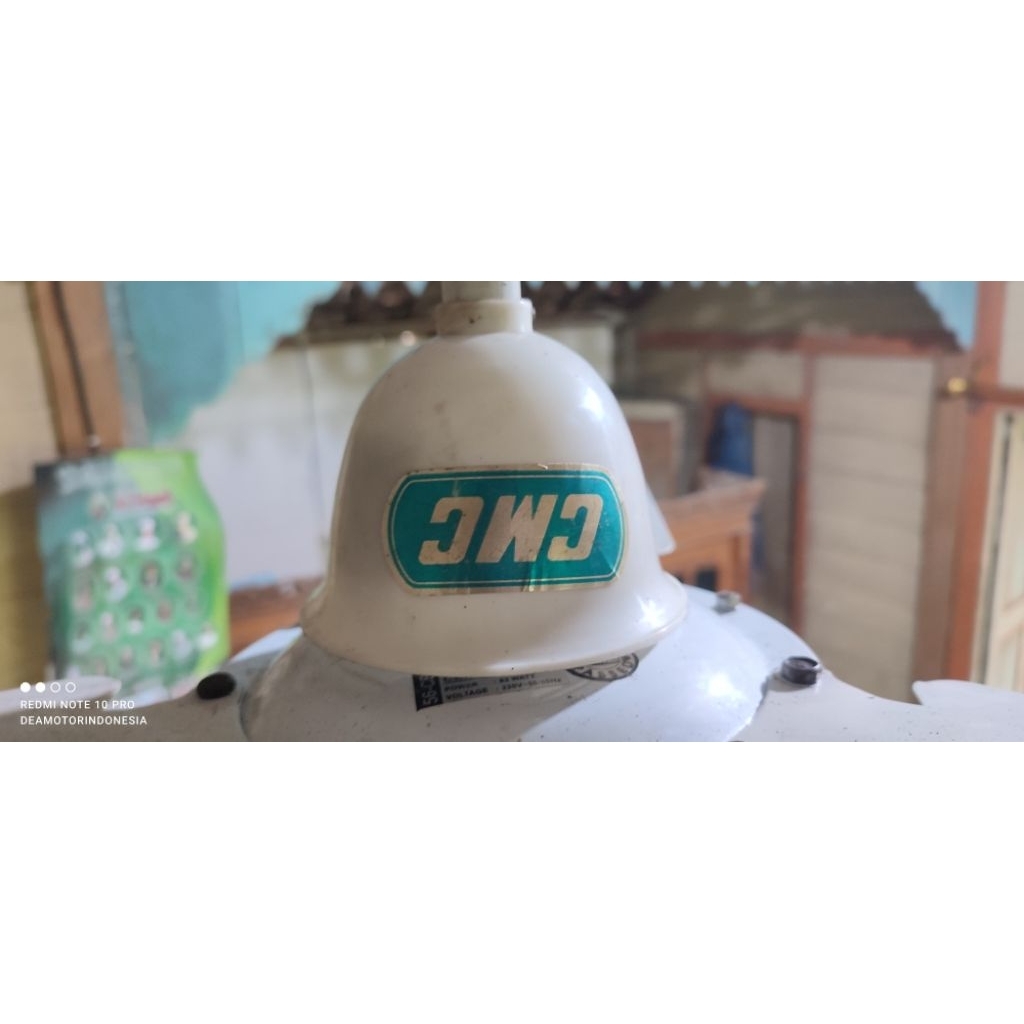 kipas gantung cosmos