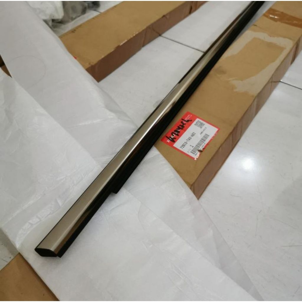 waterstrip pelipit kaca intu Accord 2008-2012 original