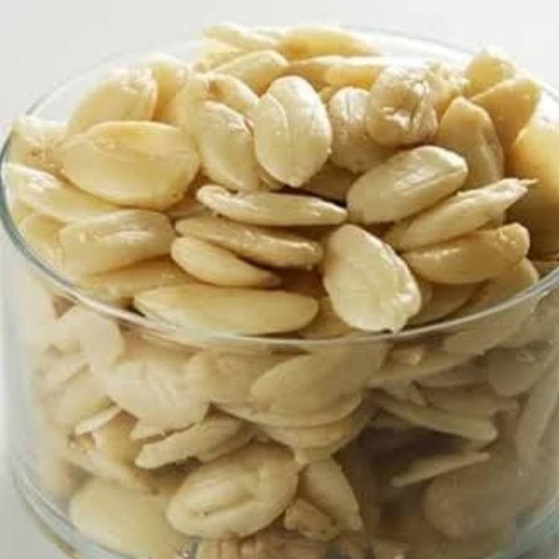 

Kacang Kenari Utuh Rep 500gr
