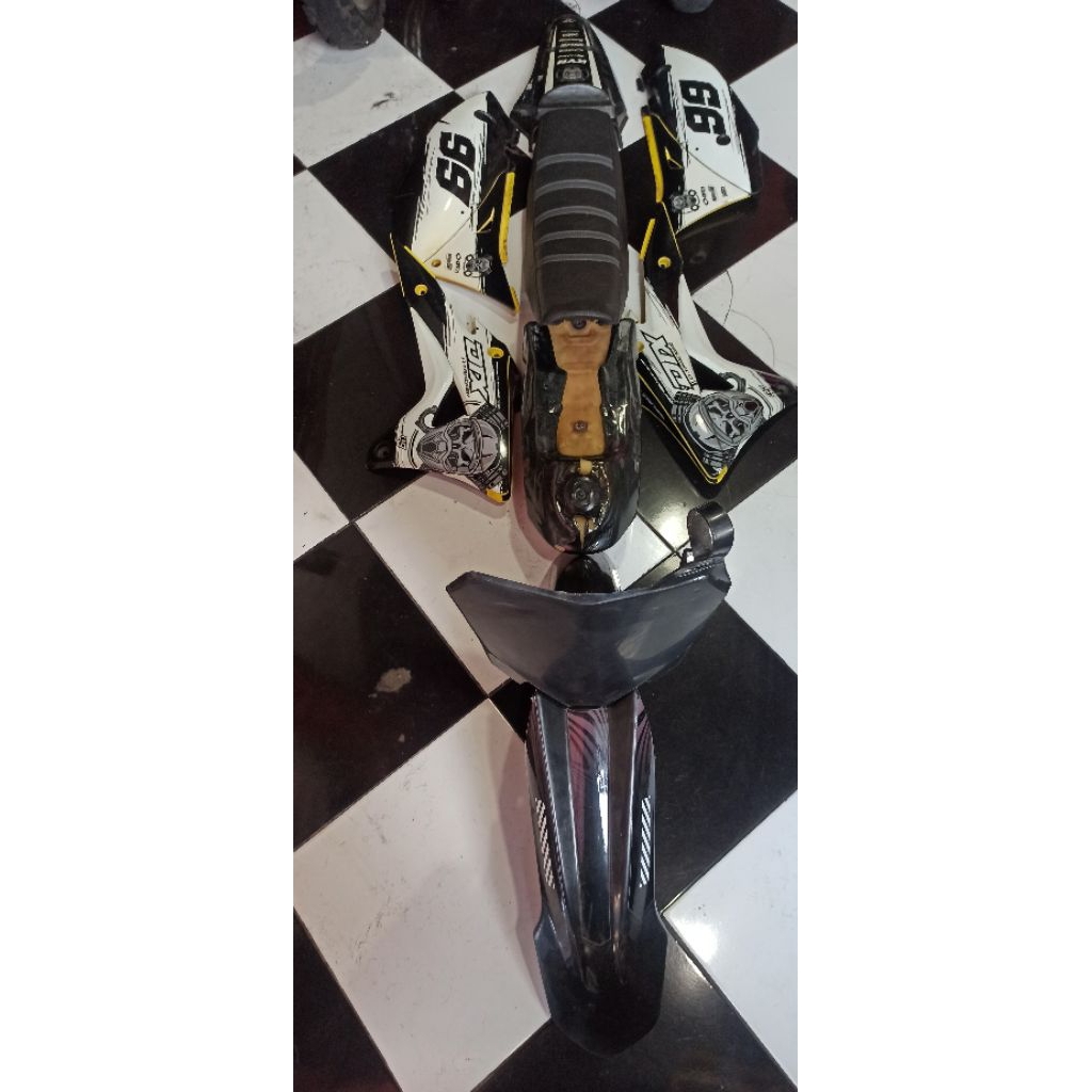 body gordon klx 150 bekas