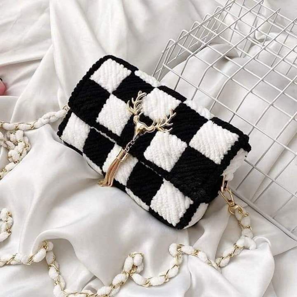 Tas rajut chenile motif catur/Tas kanvas handmade
