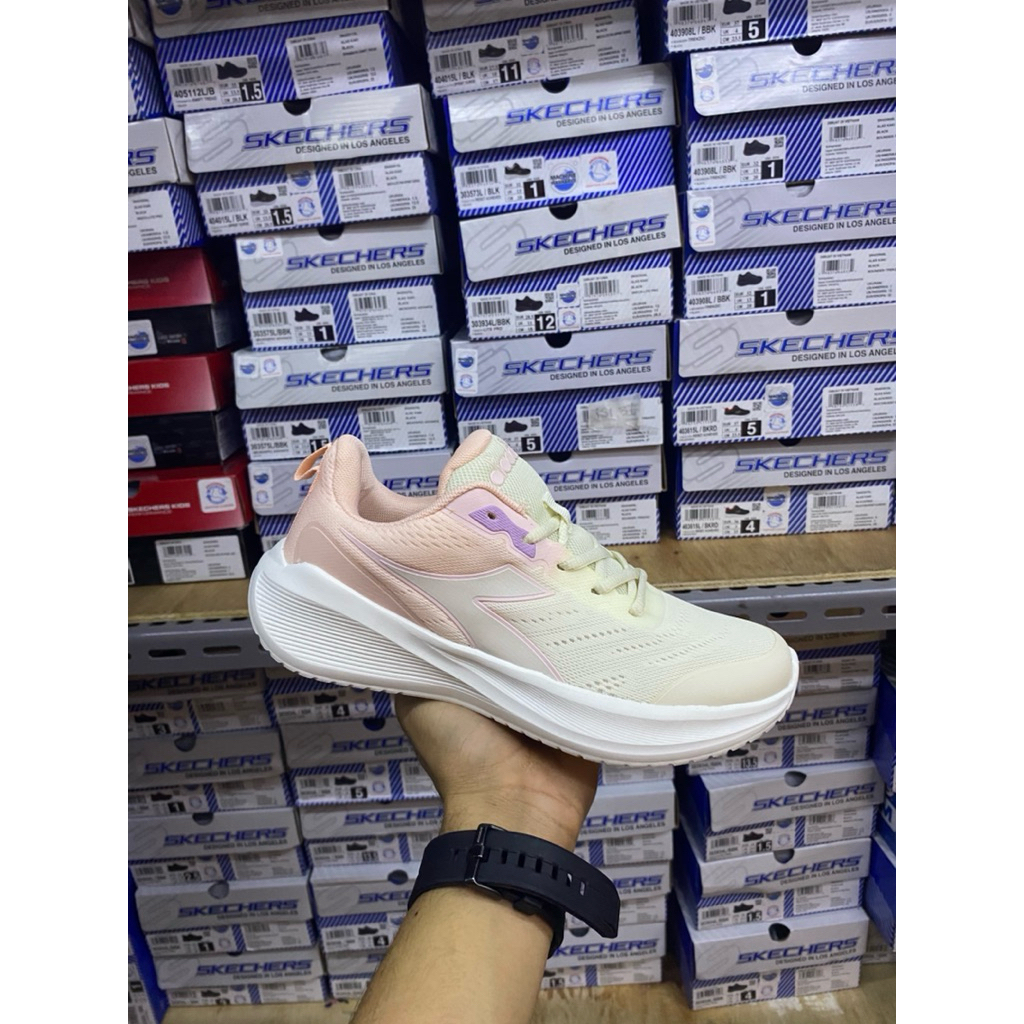 sepatu Diadora original wanita / Diadora Naura womens running shoes-pink beige