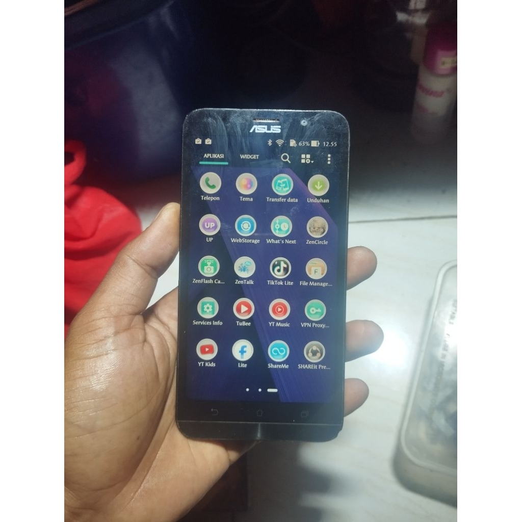Asus zenfone 2 Z00AD ram 4/64 normal layak pakai