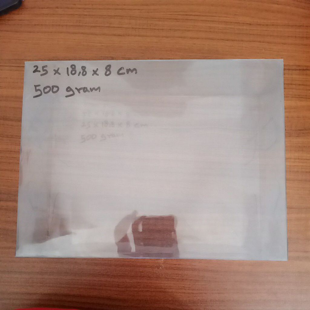 

kotak mika walet polos 500gram 25X18,8X8CM