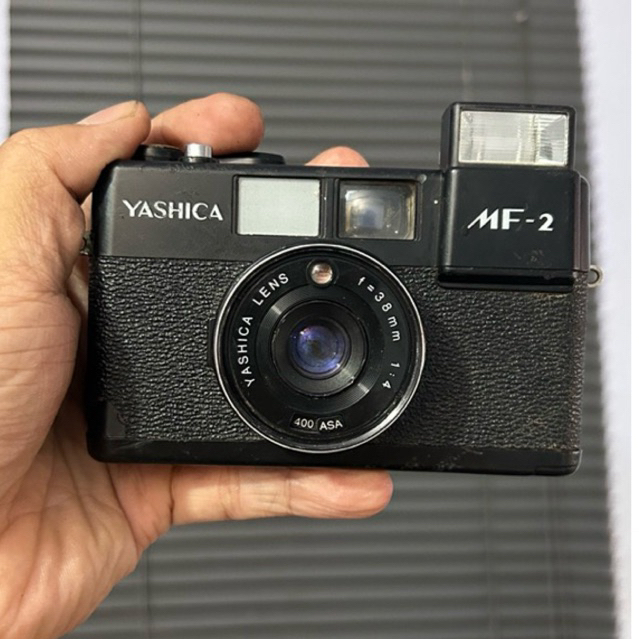 Kamera analog Yashica MF-2 bekas