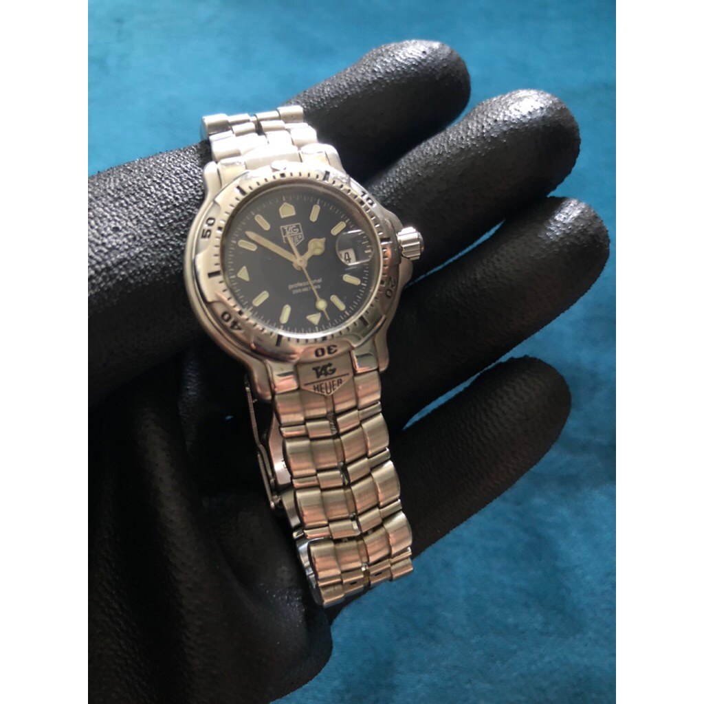TAG HEUER