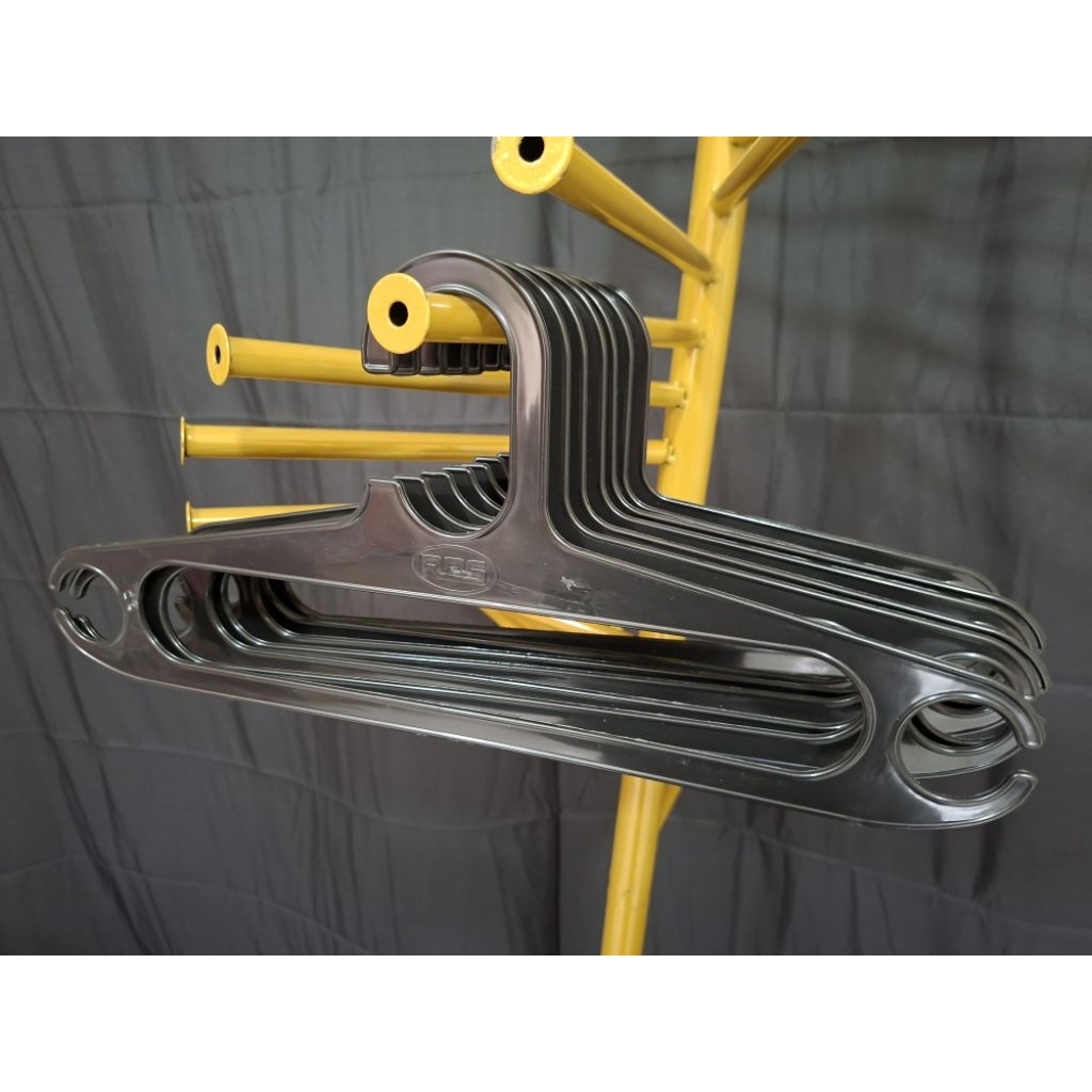 hanger baju/hanger baju dewasa/hanger baju warna/hanger 17/gantungan baju/