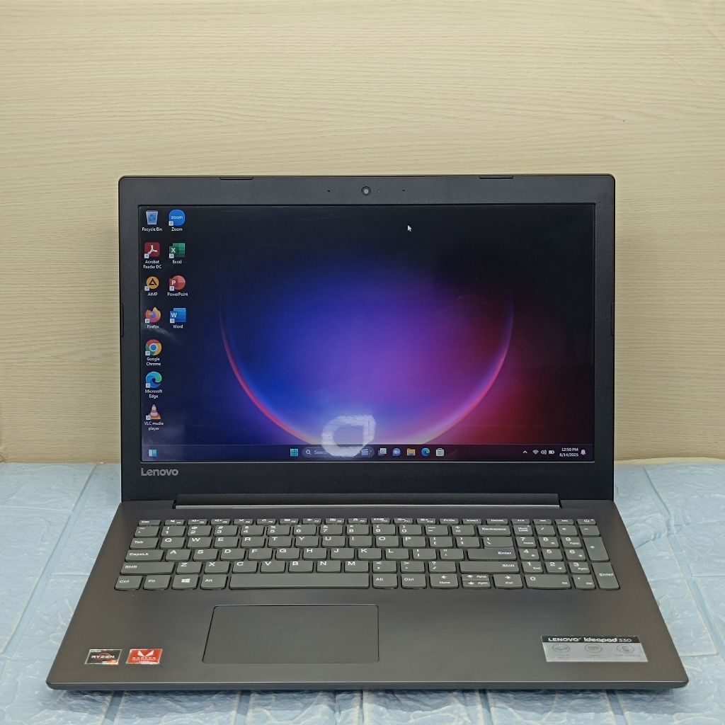 LAPTOP LENOVO IDEAPAD 330 AMD RYZEN 3 2200U RAM 8 GB SSD 256 GB