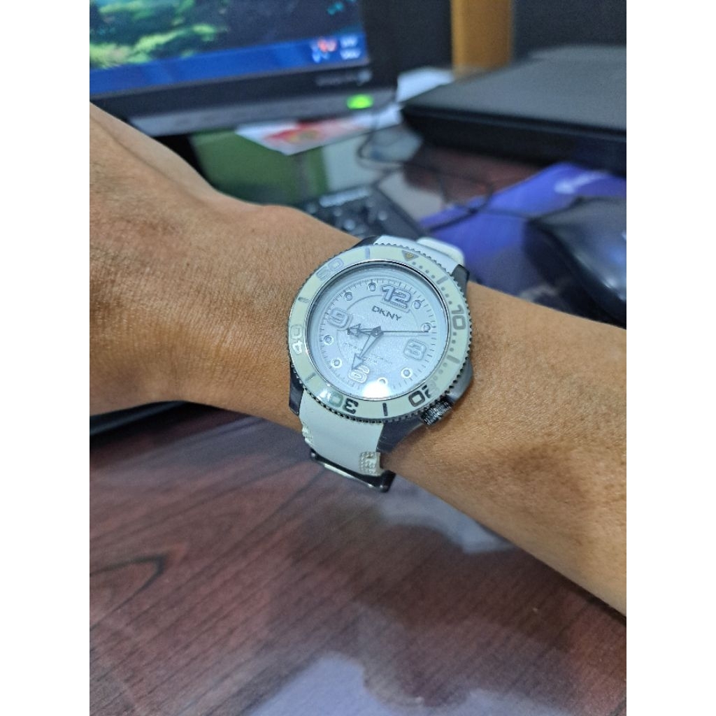 Jam Dkny ori bekas for pria wanita no seiko