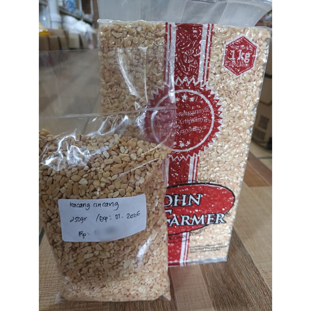 

KACANG CINCANG/KACANG SANGRAI/KACANG TANAH CINCANG REPACK 250GR