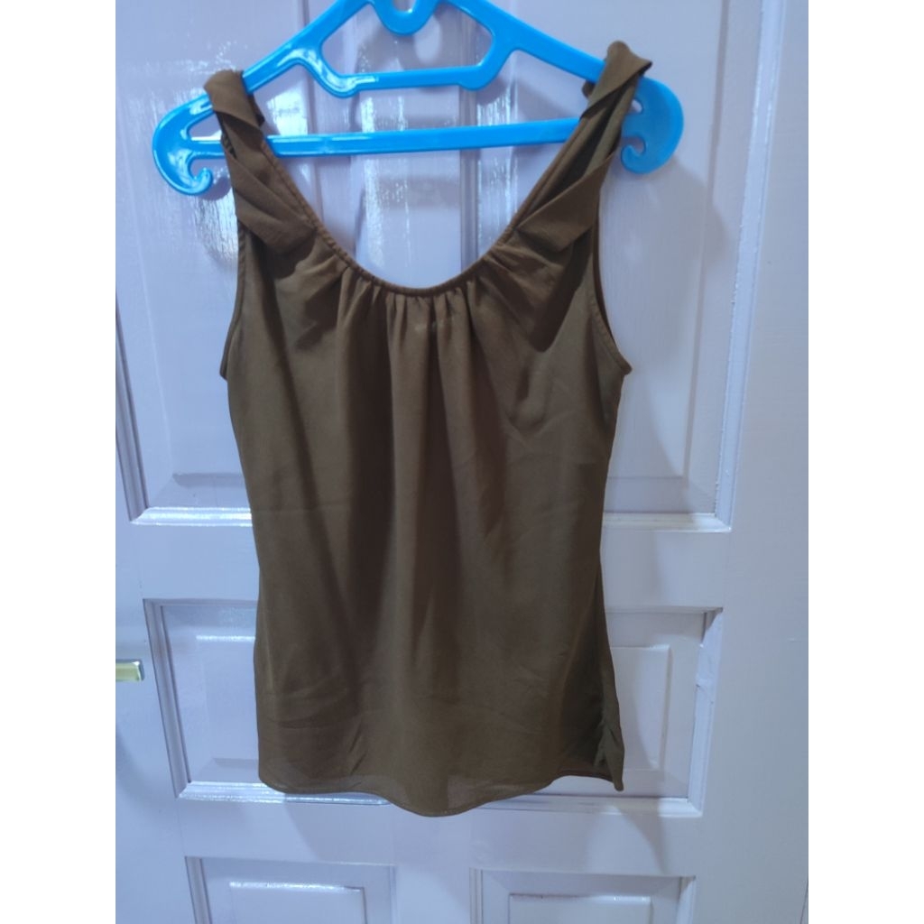 IORA atasan wanita sleeveless coklat tua