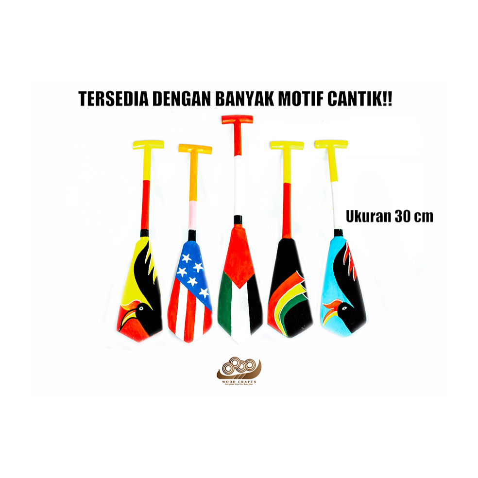 Miniatur Pengayuh Jalur Pacu Jalur Taluk Kuantan