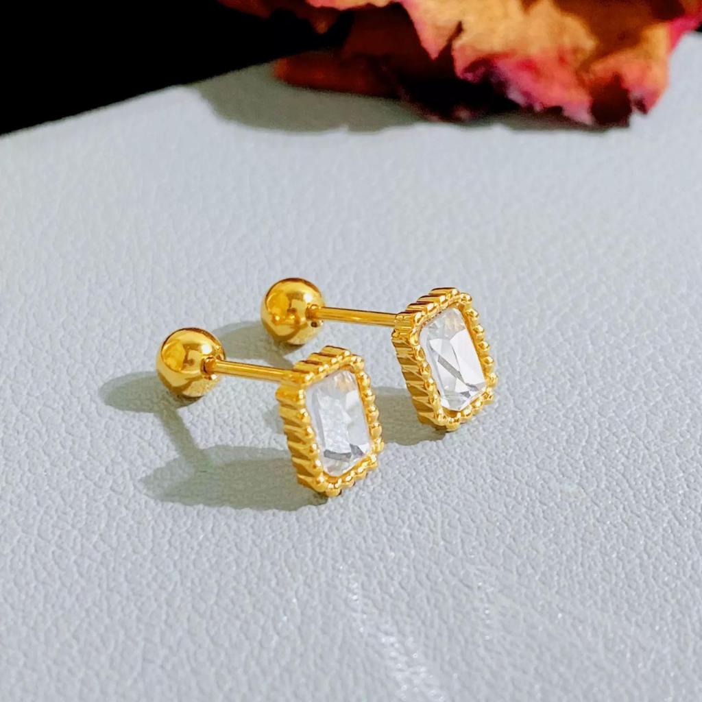 A140 Anting Titanium Premium Wanita Zircon Lapis emas 18KGP