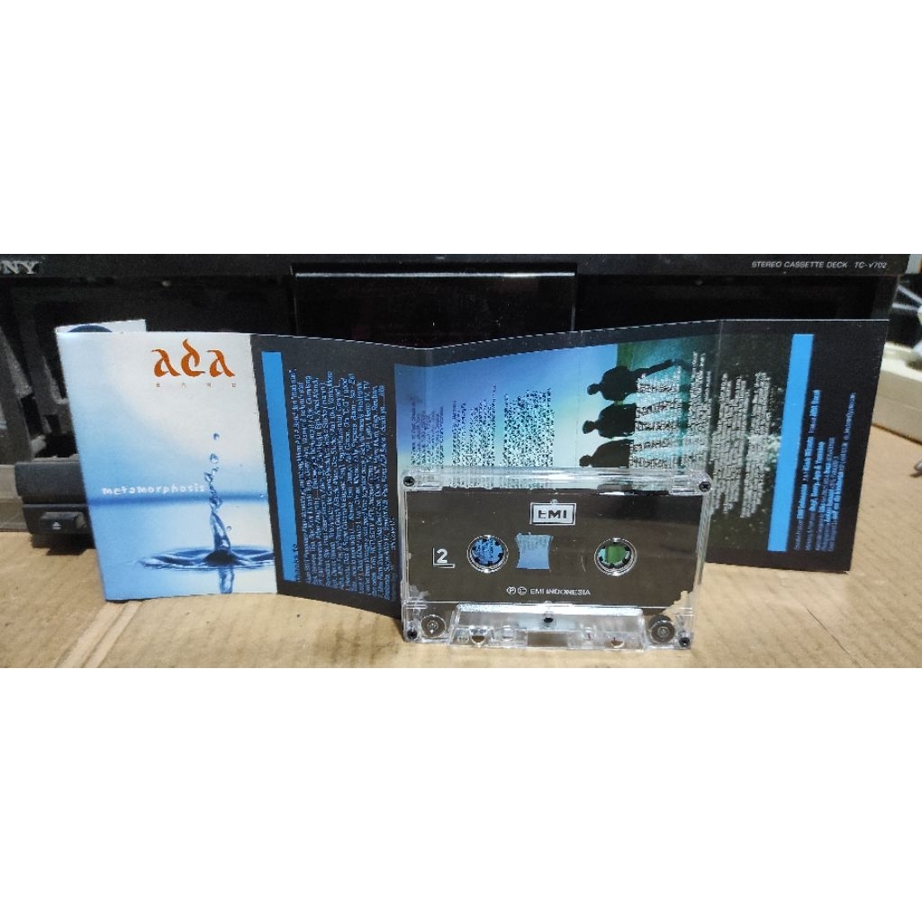 kaset pita ADA band Metamorfosis