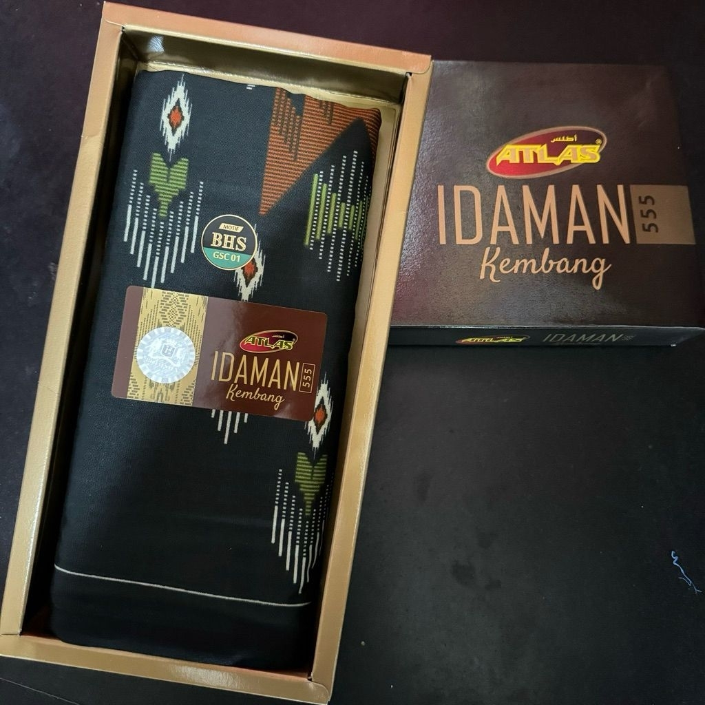 SARUNG ATLAS IDAMAN MOTIF BHS