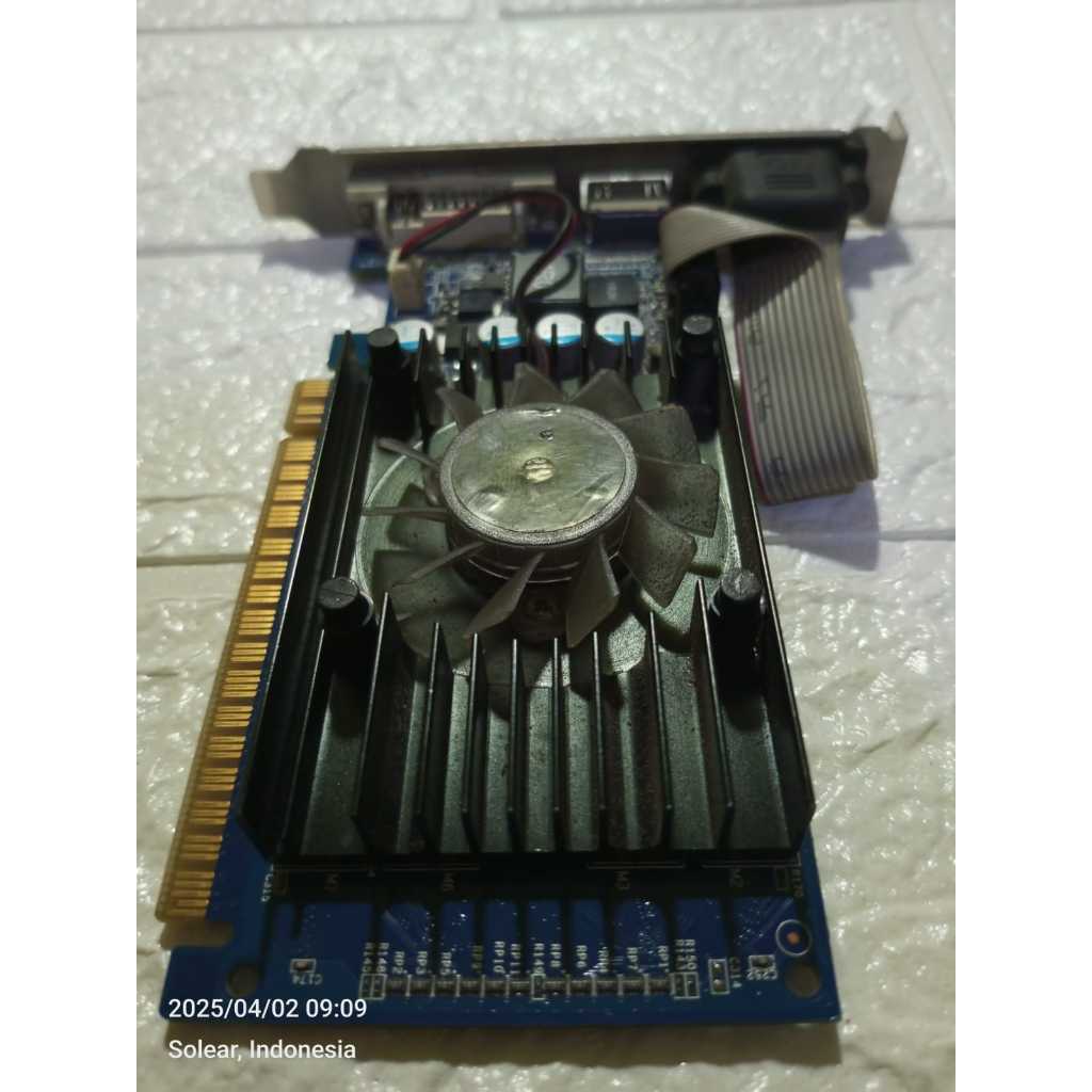 VGA CARD NVIDIA GE FORCE 1 GB Minus ngeblang