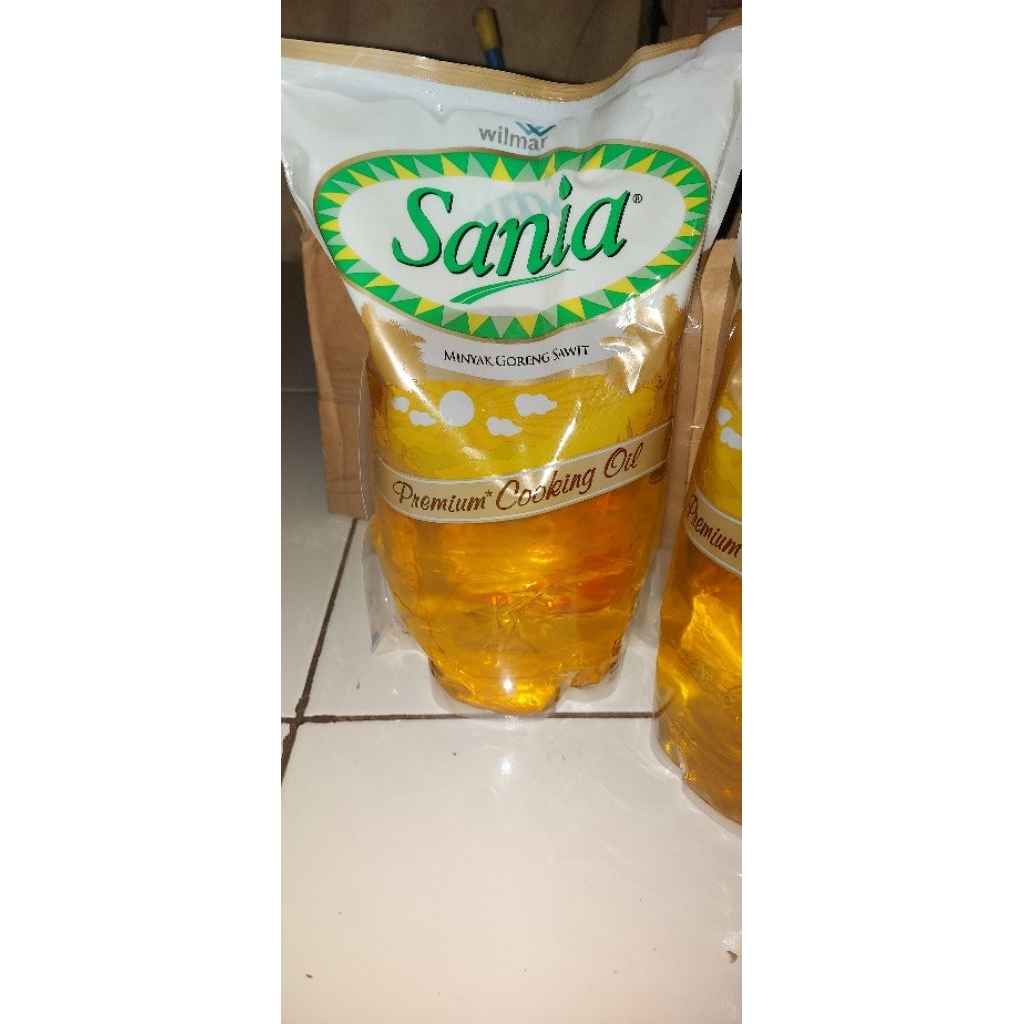 

Minyak goreng SANIA 2 Liter 2000ml