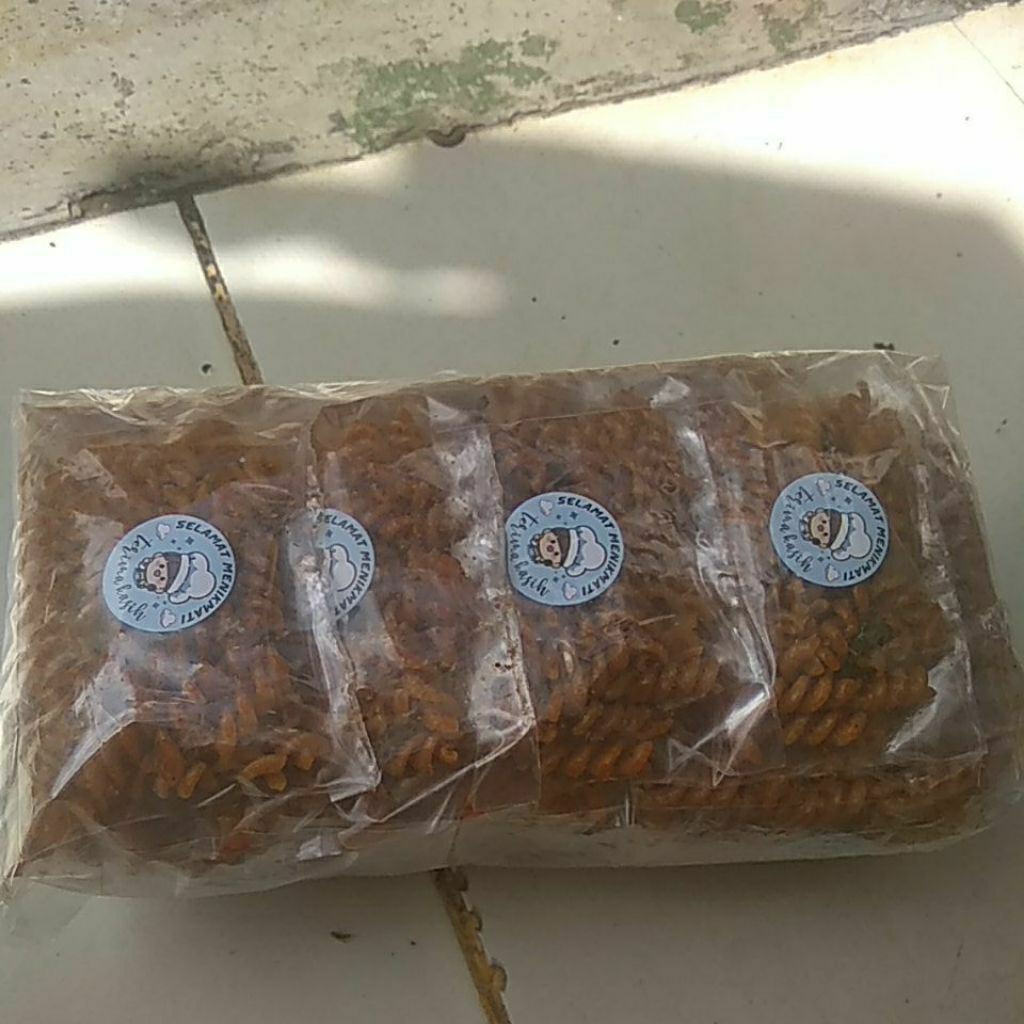 

Makaroni Spiral pedas daun jeruk