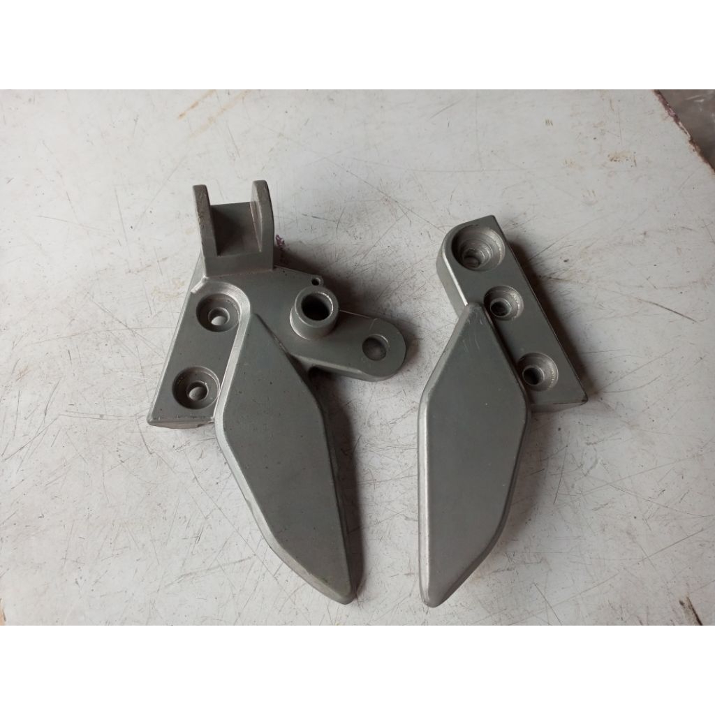 POWER FOOTSTEP VIXION ATAU PIJEKAN KAKI DEPAN VIXION NEW/OLD KANAN KIRI