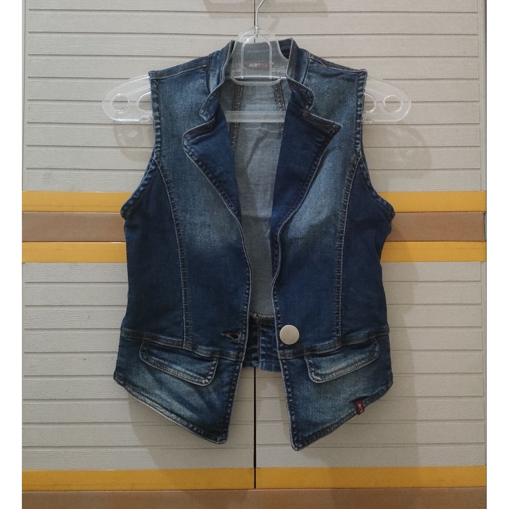 Rompi Ako Vest Jeans Wanita