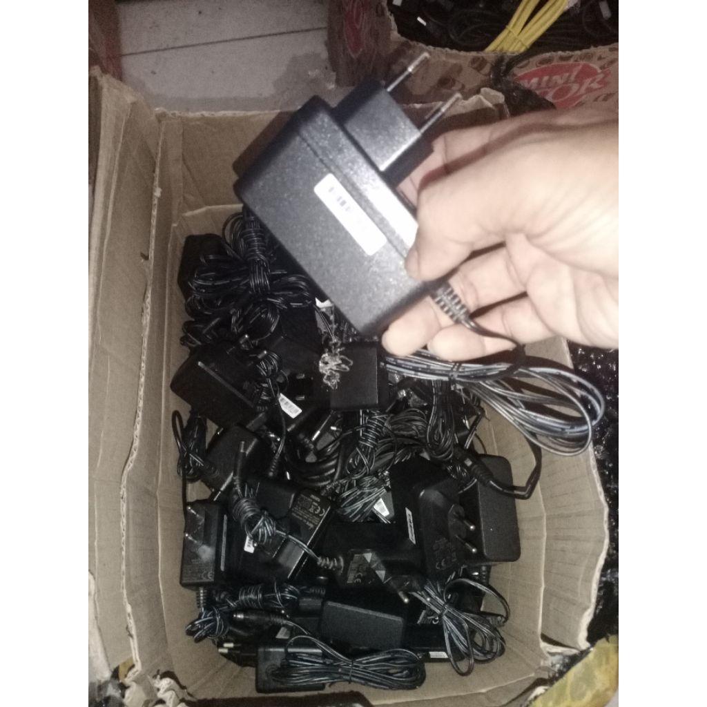 adaptor 12v original ( bekas stb android)