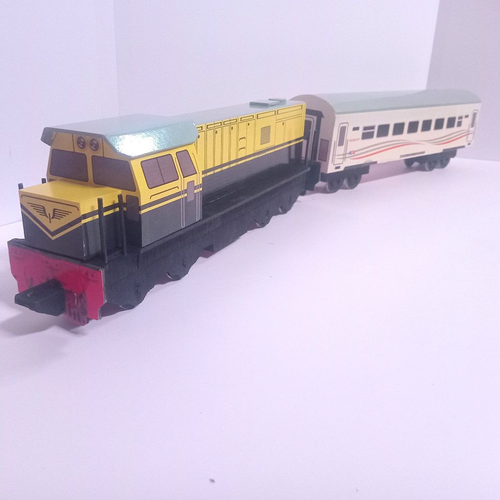 Kereta api mainan bb301 + 1 gerbong