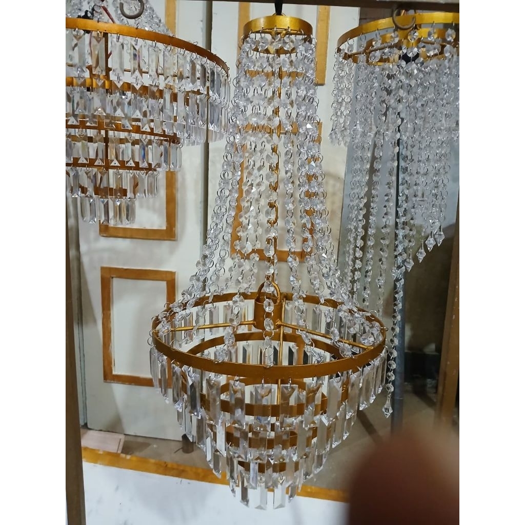 Lampu Gantung Kristal / Lampu Gantung Akrilik / Lampu Dekorasi Pelaminan