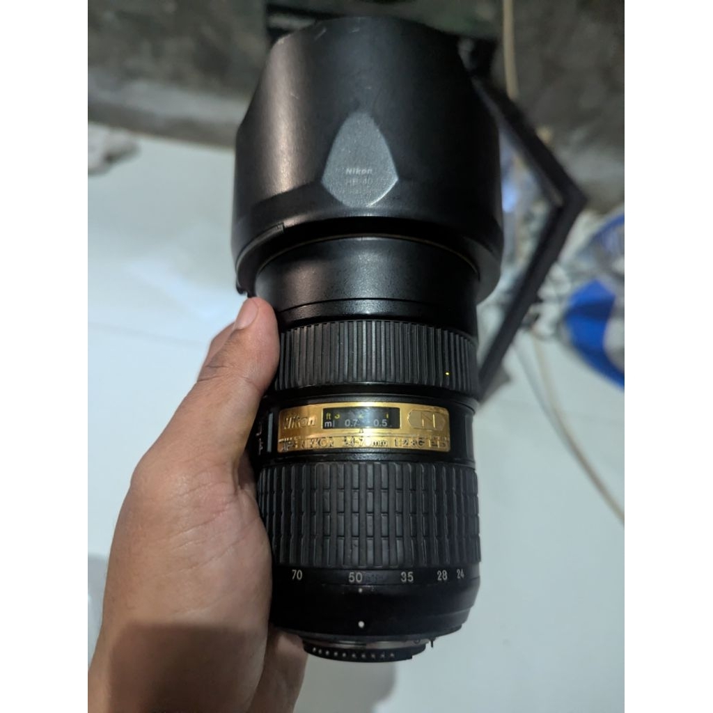 lensa nikon 24 - 70 mm f2.8