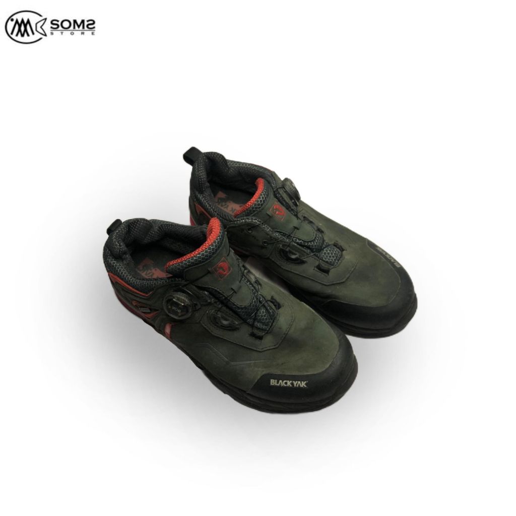 sepatu blackyak