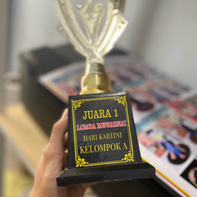 STIKER PIALA CUSTOM | STICKER PIALA BEBAS GANTI TULISAN | STICKER HADIAH | STIKER PIALA WISUDA | STI