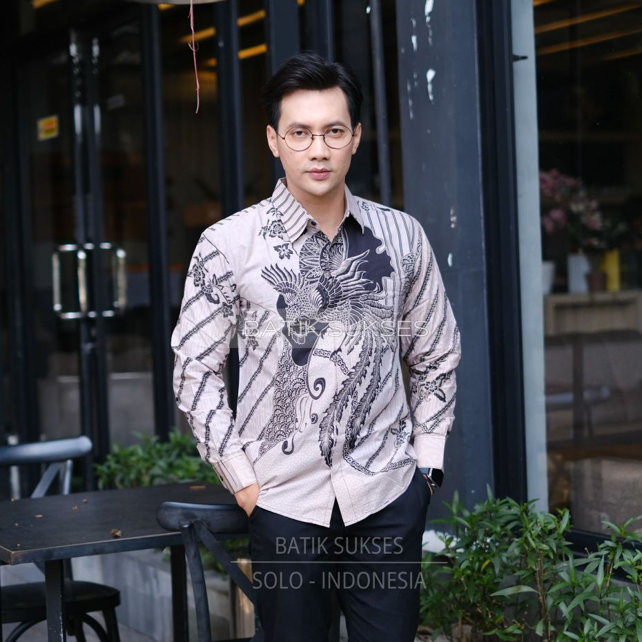 SIGAR CREAM COKLAT Kemeja Batik Pria Slimfit PREMIUM Lengan Panjang Lapis Furing Katun Halus Primisi