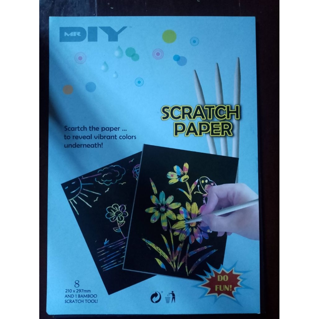 

SCRATCH PAPER (Kertas Sketsa Hitam Warna-warni)