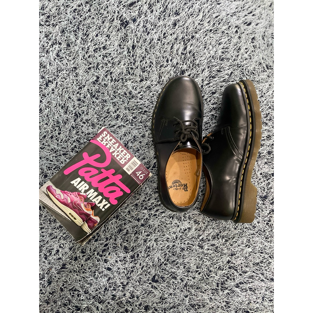 Sepatu Dr Martens 1461